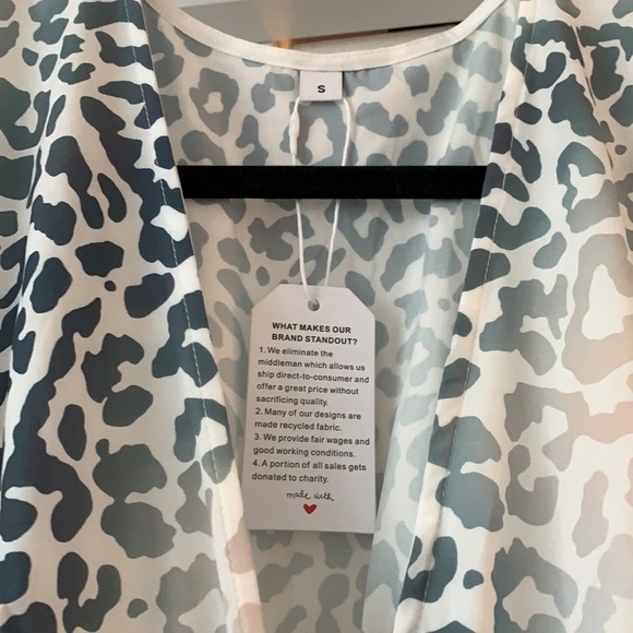 Flowy Maxi Dress Baby Shower Summer Sundress V Neck Smocked Leopard Long Small - Picture 7 of 12